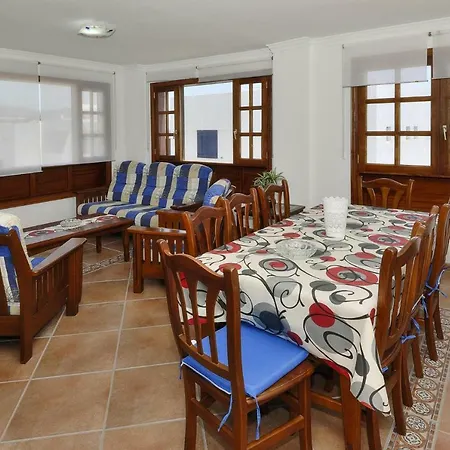 Holiday Flat Playa Blanca - Ace03100i-ayd * Playa Blanca